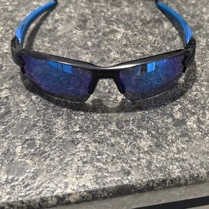 Oakley flak 2.0 sunglasses